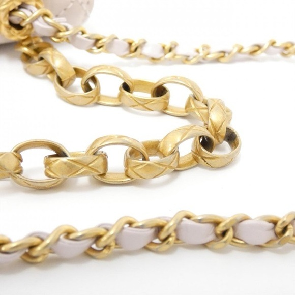 Elegant Chanel Bag - Picture 8 of 9